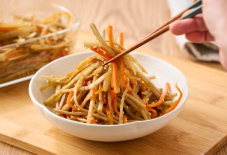 食材ロス削減の原因とは？家庭でできる取り組みと減らす工夫